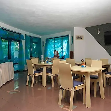 Elmar Hotel
